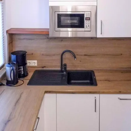 Holiday home Gorgeous In Kirchheim With Wifi *